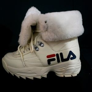 NEW! NEVER WORN!  Woman's FILA Boots!!